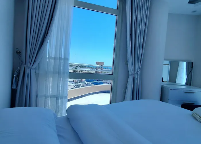 Beachfront Princess - By Leisureland Apartment